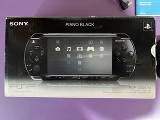 PSP SONY SLIM & LITE 2004 PIANO BLACK SIN BATERÍA