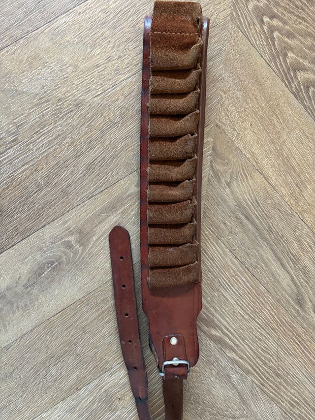 Canana 25 Cartuchos Cuero y Piel