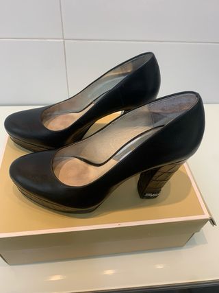 Zapatos Michael Kors Talla 37 Negros