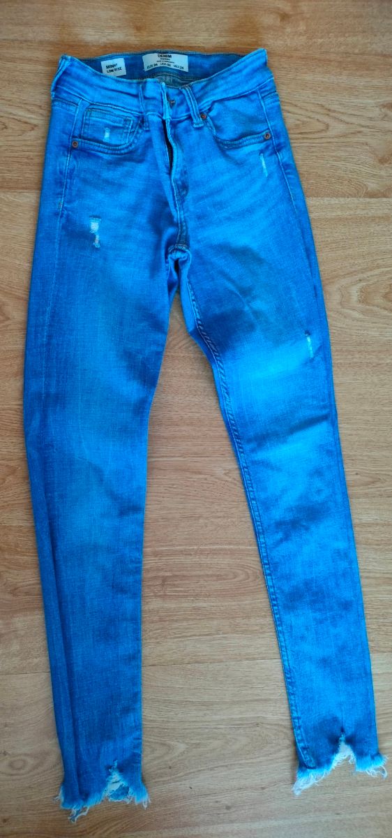 Pantalón Vaquero Bershka Azul Skinny Low Rise