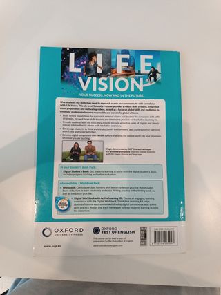 Life Vision Intermediate Student's Book