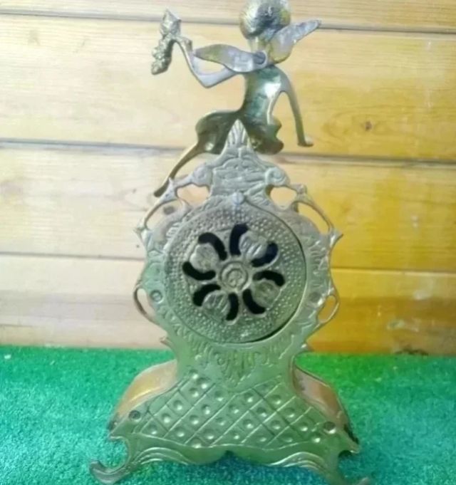 OROLOGIO DA TAVOLO IN BRONZO CON ANGELO