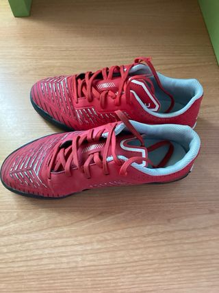 Zapatillas de fútbol sala rojas