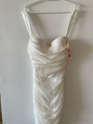 Vestido Oh Polly marfil drapeado ajustado