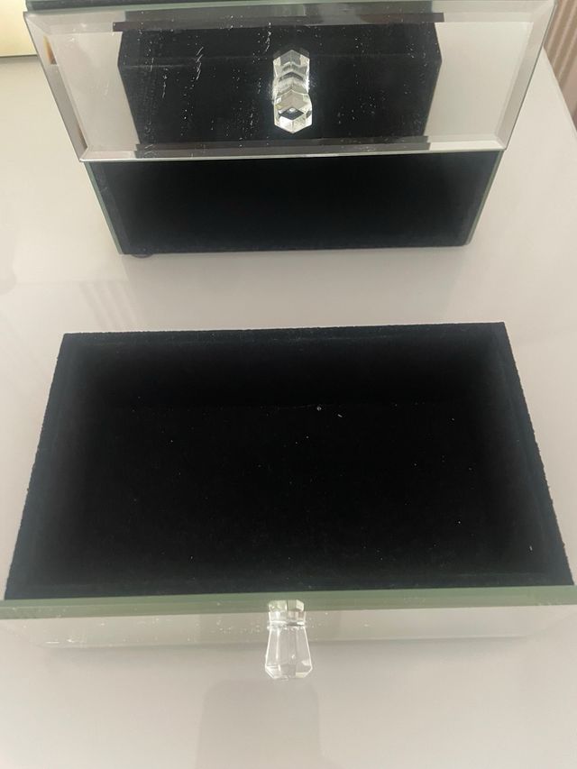 Joyero Zara Home plateado de cristal