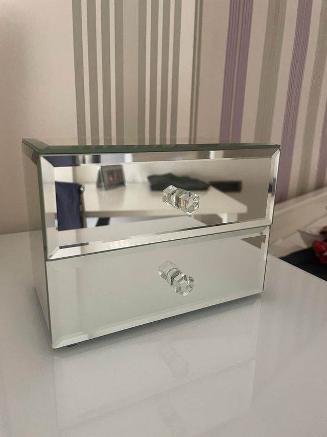 Joyero Zara Home plateado de cristal