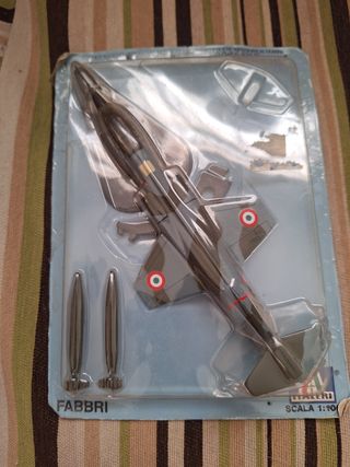 Maqueta Avión Militar Italeri Escala 1:100