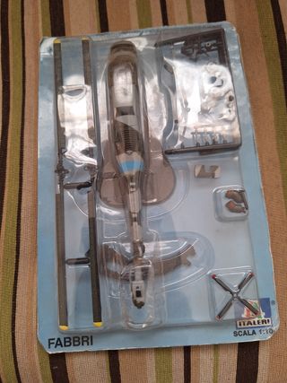 Maqueta Avión Militar Italeri Escala 1:100