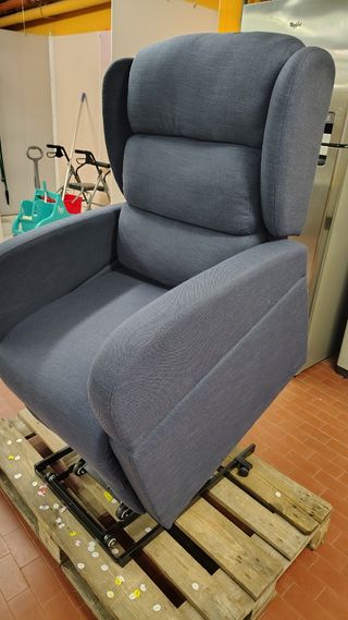 Poltrona Elettrica Grigia Tessuto