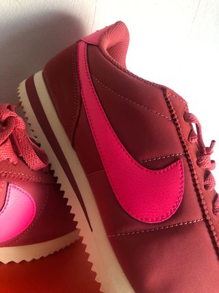 Nike Cortez Talla 41 Rojo/Rosa
