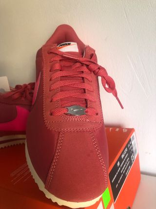 Nike Cortez Talla 41 Rojo/Rosa