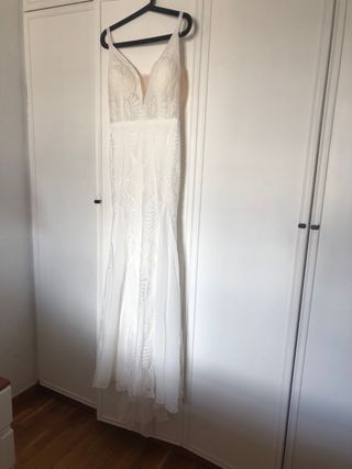 Vestido de Novia Blanco de satén y encaje. Nuevo
