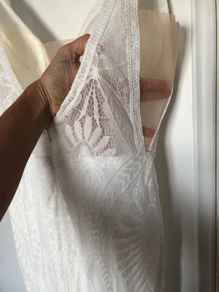 Vestido de Novia Blanco de satén y encaje. Nuevo
