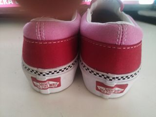 Nuevo.Zapatillas originales Vans Unisex Talla 34