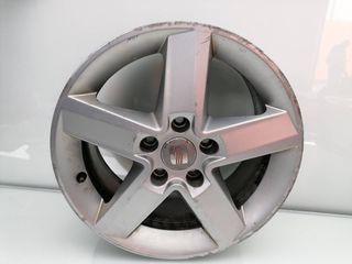 LLANTA SEAT EXEO BERLINA (3R2) (5)