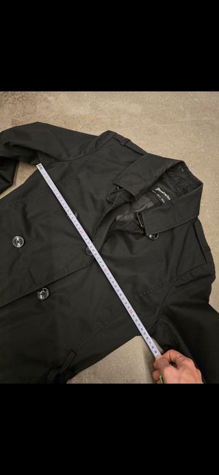Gabardina Stradivarius chica 