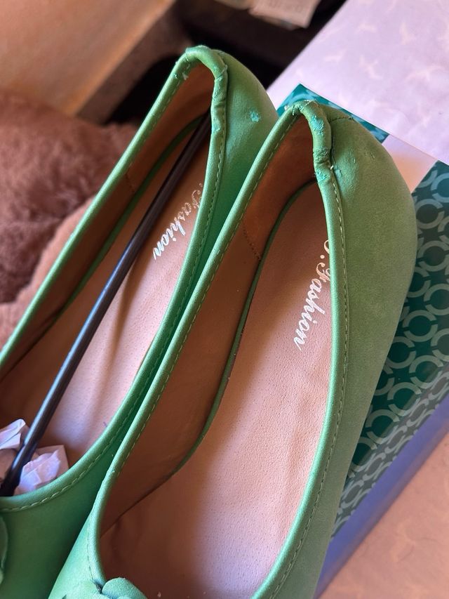 Bailarinas P. Fashion Verdes Talla 39 con Flor
