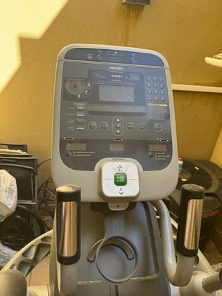 Elíptica Precor AMT 100i