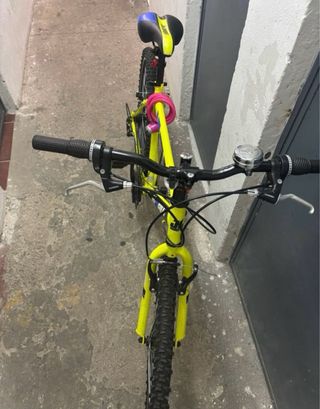 Bicicleta Amarilla Fosforescente 