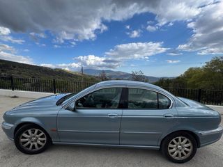 Jaguar X-Type , lo cambio por automatico