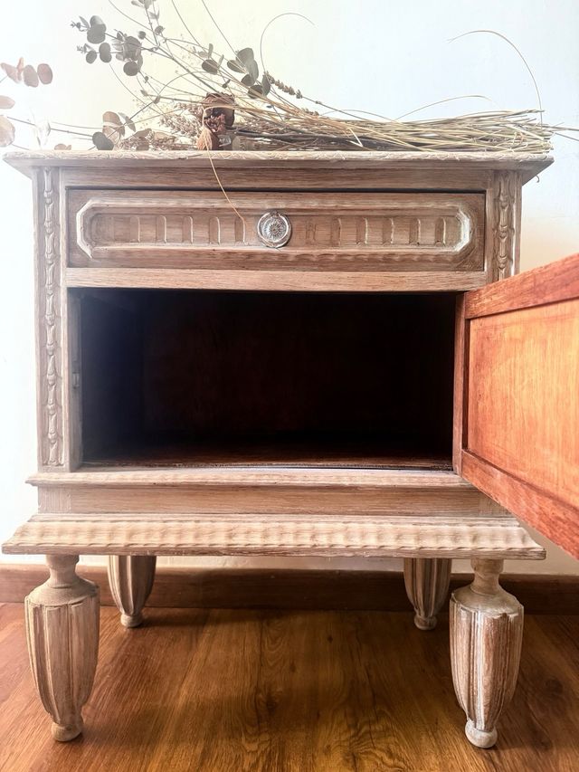 dos mesitas  de noche de roble