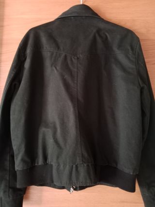 Chaqueta H&M Negra con Bolsillos