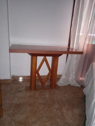 Mesa de madera elegante