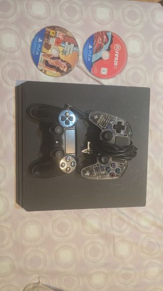 PS4 Pro + 2 Mandos + Juegos GTA V y FIFA 20