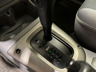 Toyota RAV4  3p VVTI AUTO