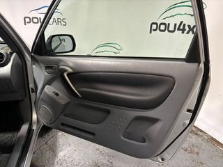 Toyota RAV4  3p VVTI AUTO