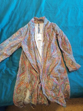 Kimono hippie tela suave a estrenar. Marca basyco.