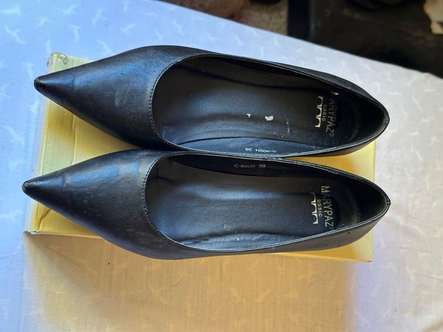 Zapatos de salón Marypaz negros talla 39