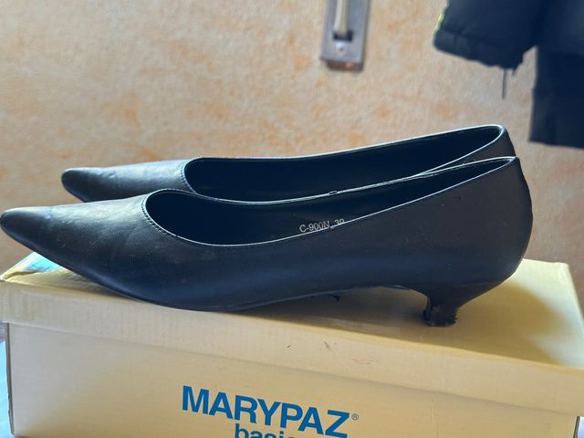Zapatos de salón Marypaz negros talla 39