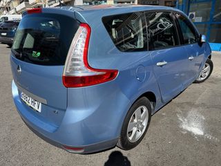 Renault Grand Scenic 2012