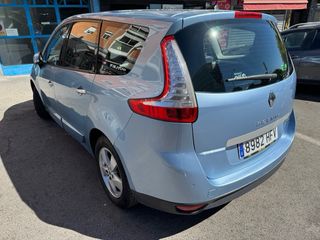 Renault Grand Scenic 2012