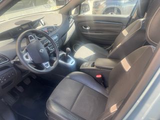 Renault Grand Scenic 2012