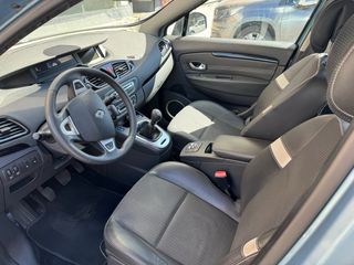 Renault Grand Scenic 2012
