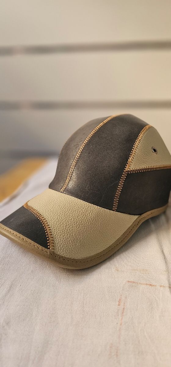 Gorra de cuero