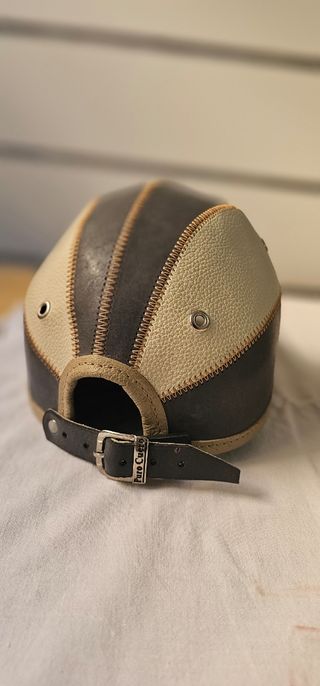 Gorra de cuero