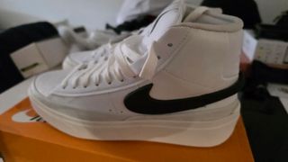 Zapatillas Nike Blazer Phantom Mid Blancas Negras