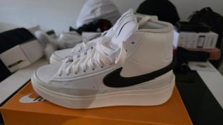 Zapatillas Nike Blazer Phantom Mid Blancas Negras