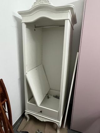 Armario blanco de diseño