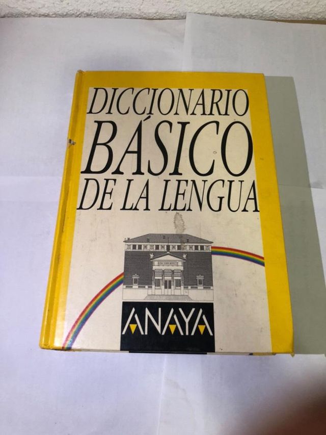 Diccionario Basico De LA Lengua (Spanish Edition)