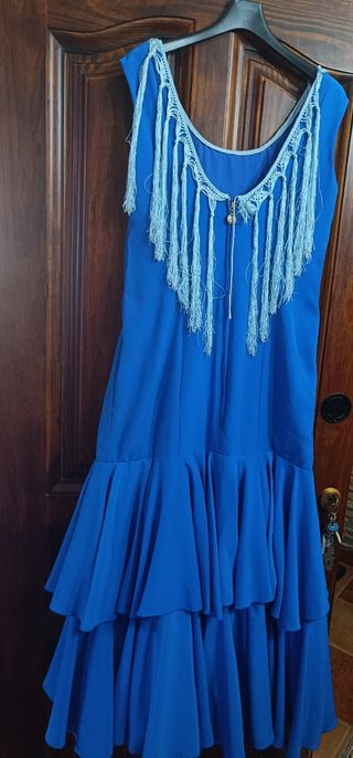 Vestido flamenco azul con flecos