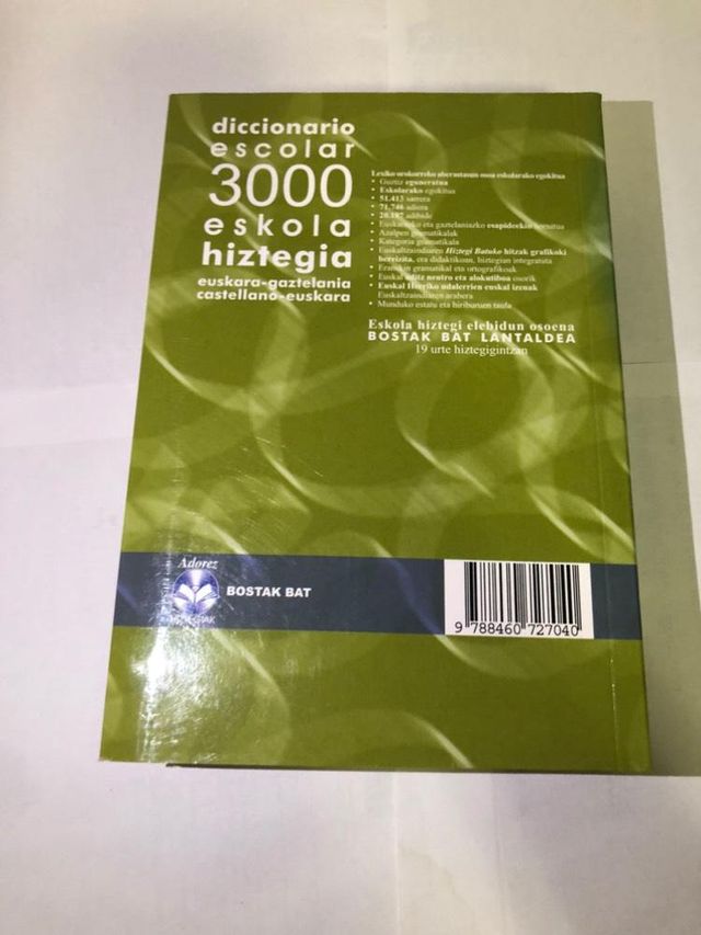 ADOREZ 9 - HIZTEGIA ESKOLA 3000