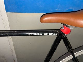Bicicleta Fixie Tekila Bikes Negra y Marrón 