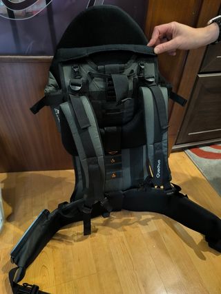 Mochila portabebés Quechua