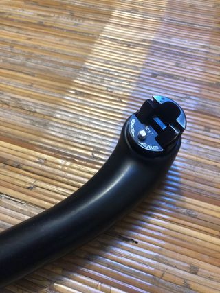 Tija ENVE Carbono con retroceso