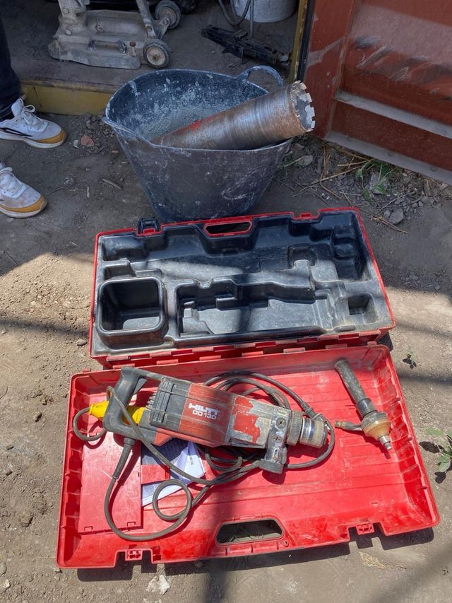 Perforadora Hilti DD130