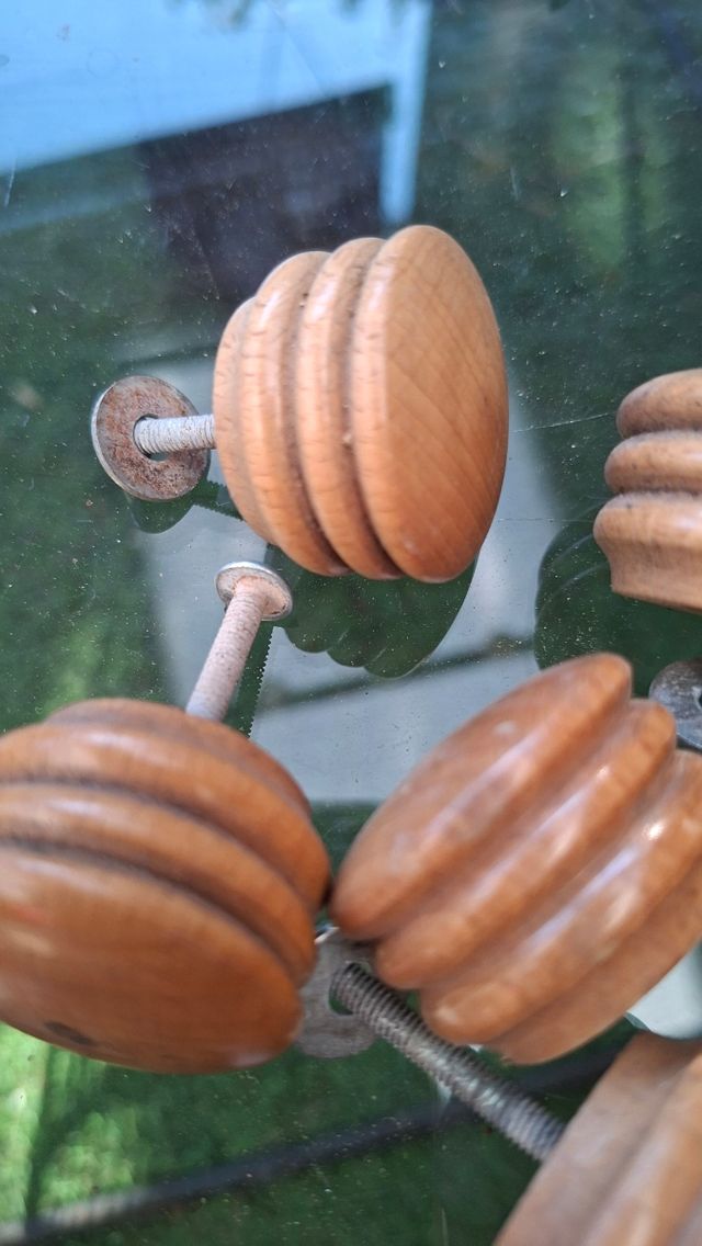 Maniglie in legno per mobili (lotto)